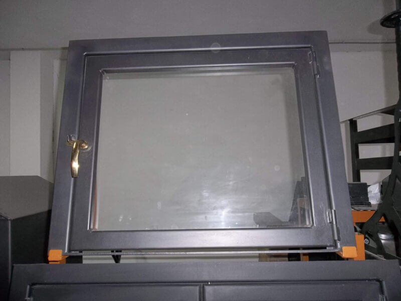 Met&aacute;lica1-hoja